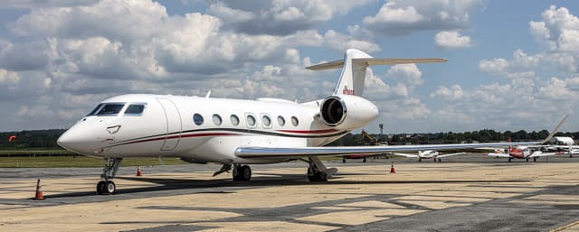N1980G - Business jet