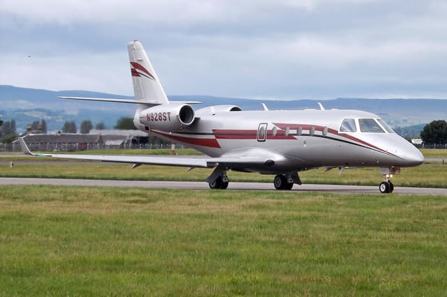 N928ST - Business jet