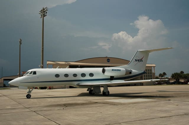 N948NA - Business jet
