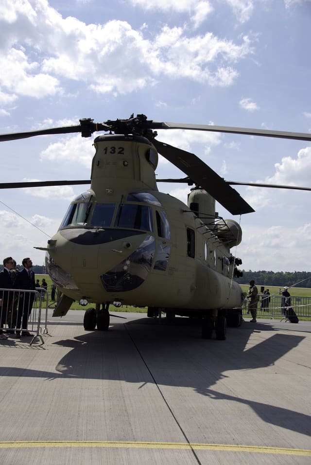  - Helicopter