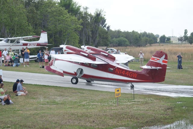 N144GW - Twin-engine aircraft