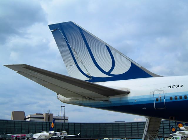 N178UA - Aircraft