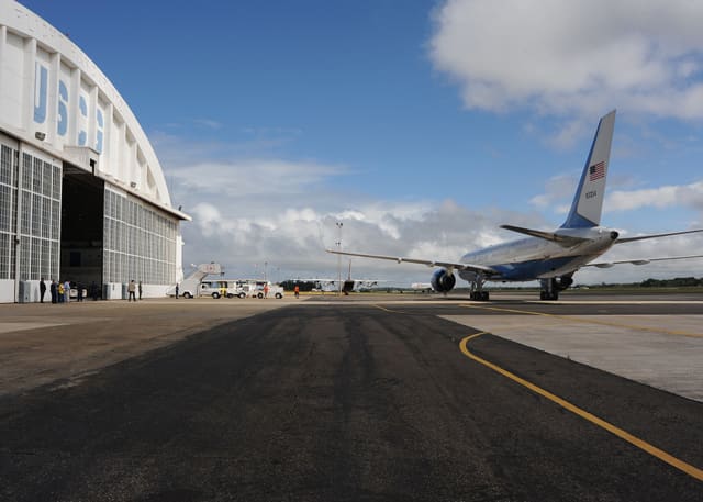  - Twin-engine aircraft