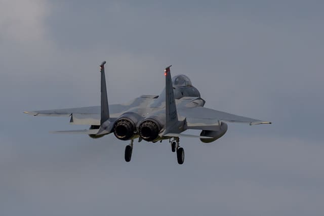  - Twin-engine aircraft