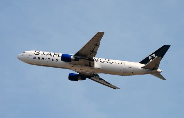 N653UA - Boeing