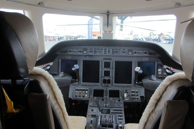 N680AB - Business jet