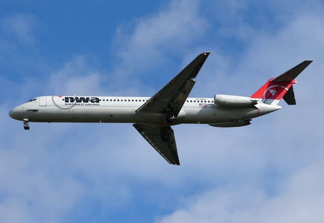 N771NC - Douglas