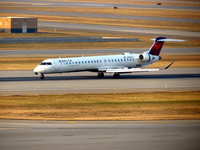 N919XJ - Bombardier