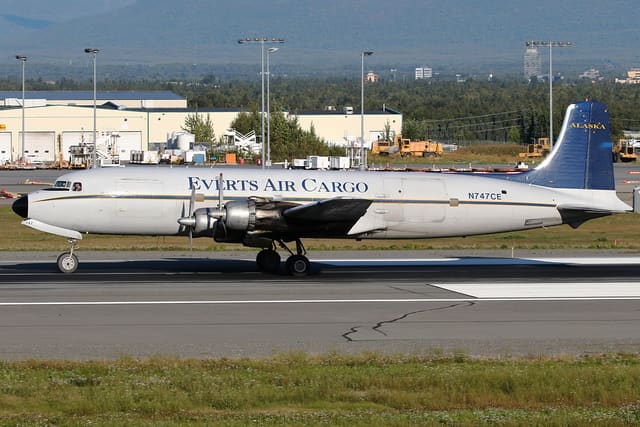 N747CE - Douglas