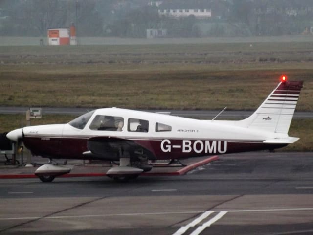 G-BOMU - Piper