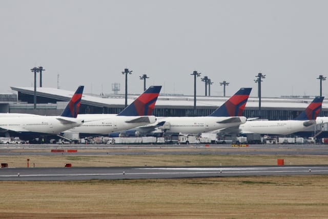 N664US - Aircraft