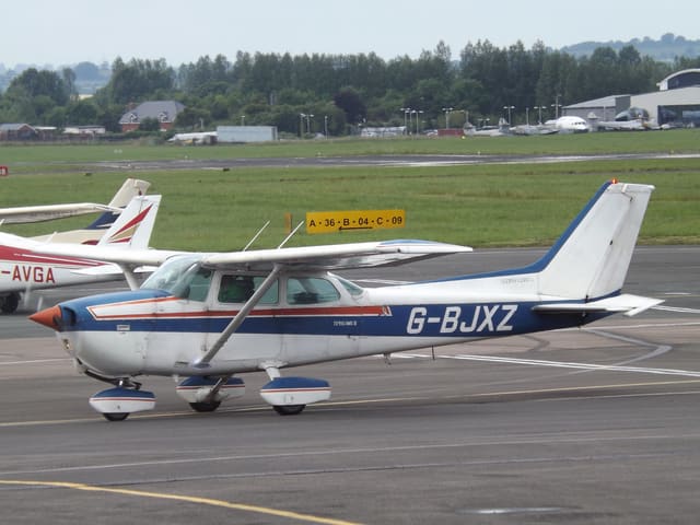 G-BJXZ - Cessna