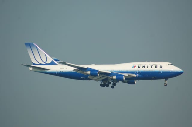 N107UA - Boeing