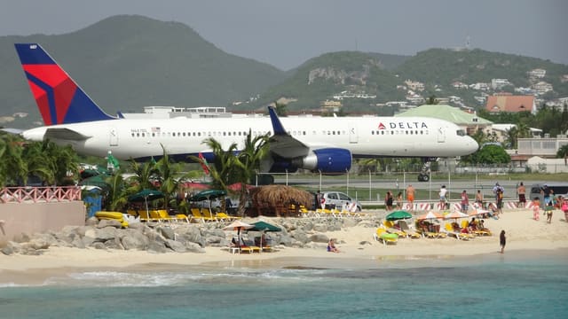 N687DL - Boeing