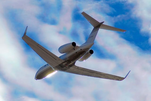 N723MM - Business jet
