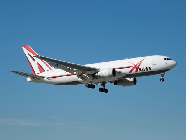 N740AX - Twin-engine aircraft