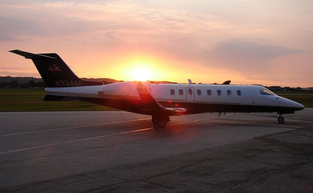 N334AF - Diamond