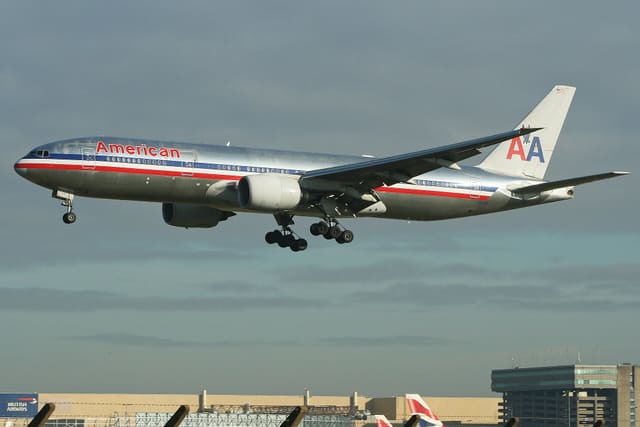 N771AN - Twin-engine aircraft