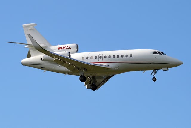 N940CL - Business jet