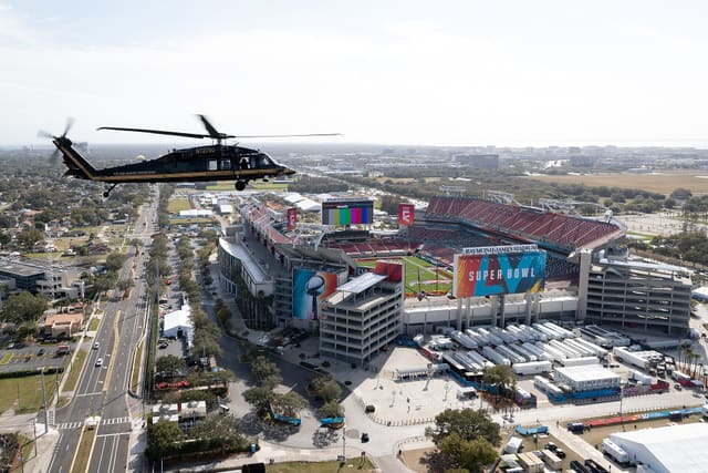 N72760 - Helicopter
