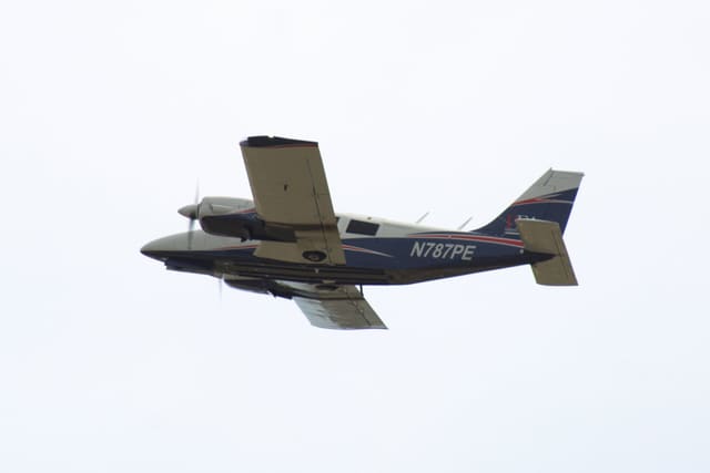 N787PE - Twin-engine aircraft