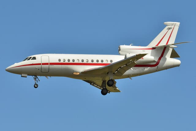 N966E - Business jet