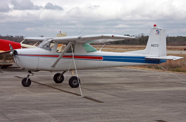 N4337U - Cessna