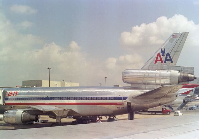 N164AA - Douglas