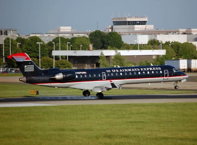 N716PS - Twin-engine aircraft