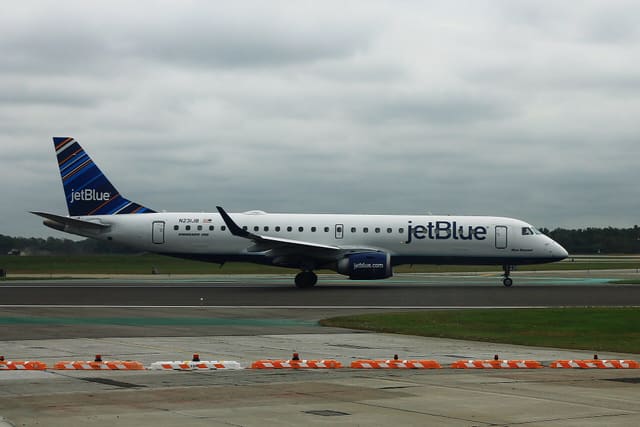 N231JB - Embraer
