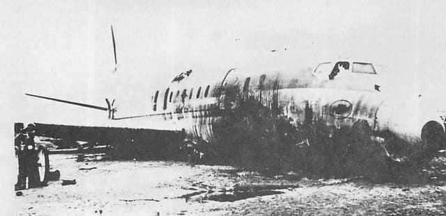 N8040U - Aircraft