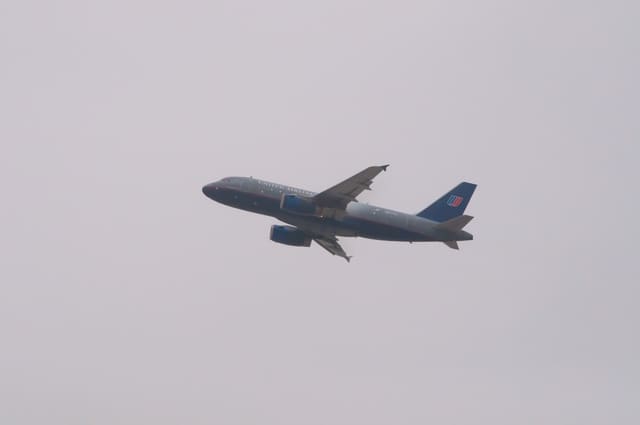 N827UA - Airbus