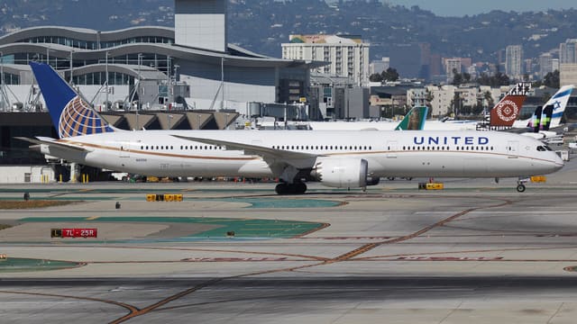 N16008 - Boeing