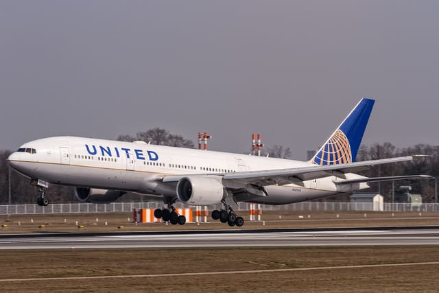 N225UA - Boeing