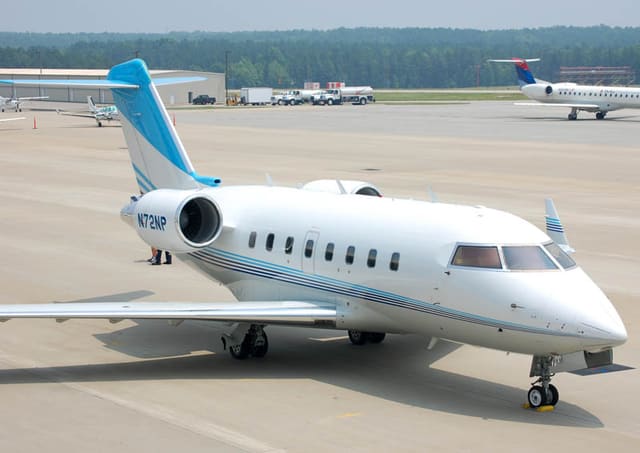 N72NP - Business jet