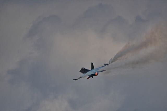  - Single-engine aircraft