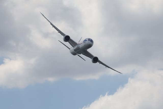 N1015X - Twin-engine aircraft