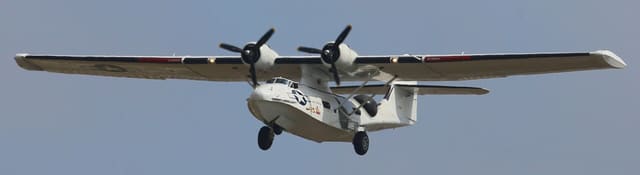  - Twin-engine aircraft