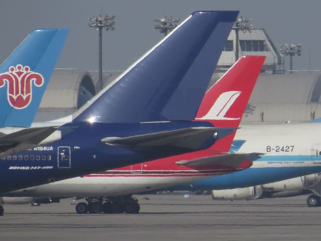 N194UA - Boeing