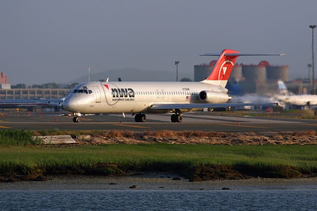 N751NW — Douglas