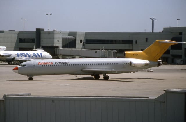 N727VA - Boeing