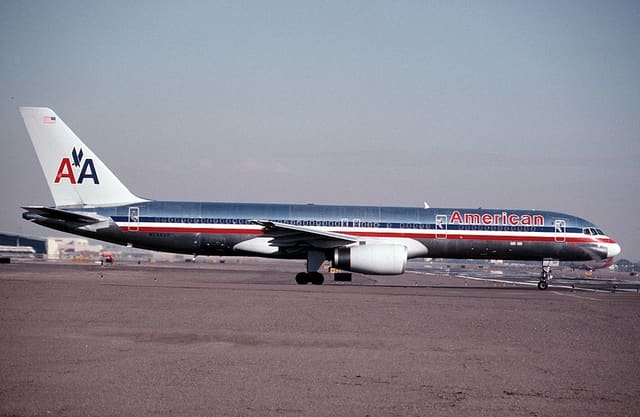 N644AA - Boeing