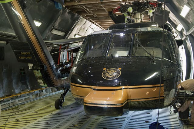  - Helicopter