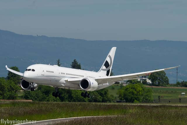 N28MS - Boeing