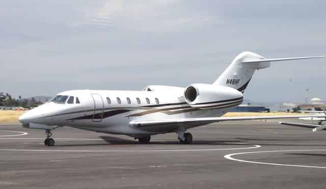 N48HF - Business jet