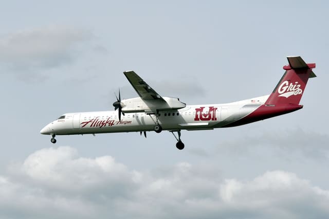 N402QX - Bombardier