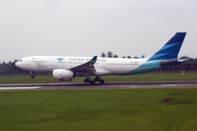 PK-GPH - Twin-engine aircraft