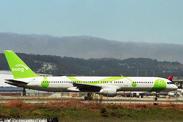 N699DL - Boeing