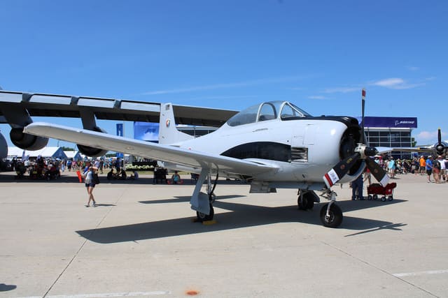 N28DE - Boeing