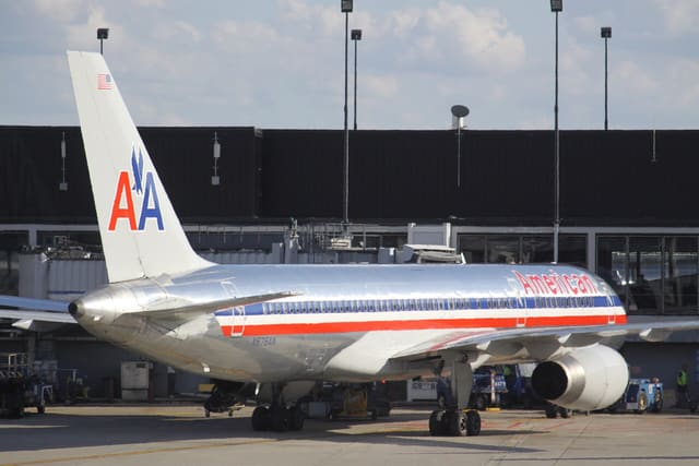 N676AN - Aircraft